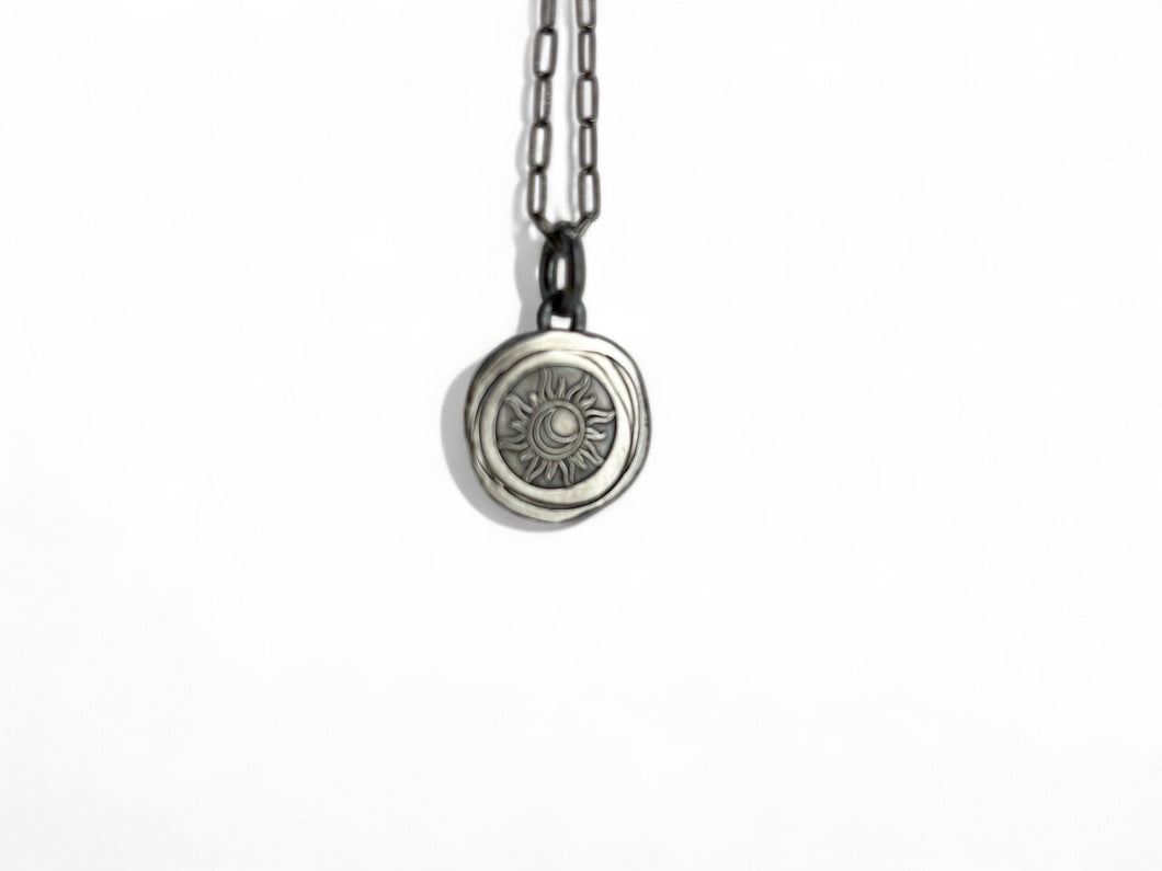 balance pendant