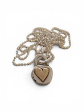 Load image into Gallery viewer, heartlock pendant